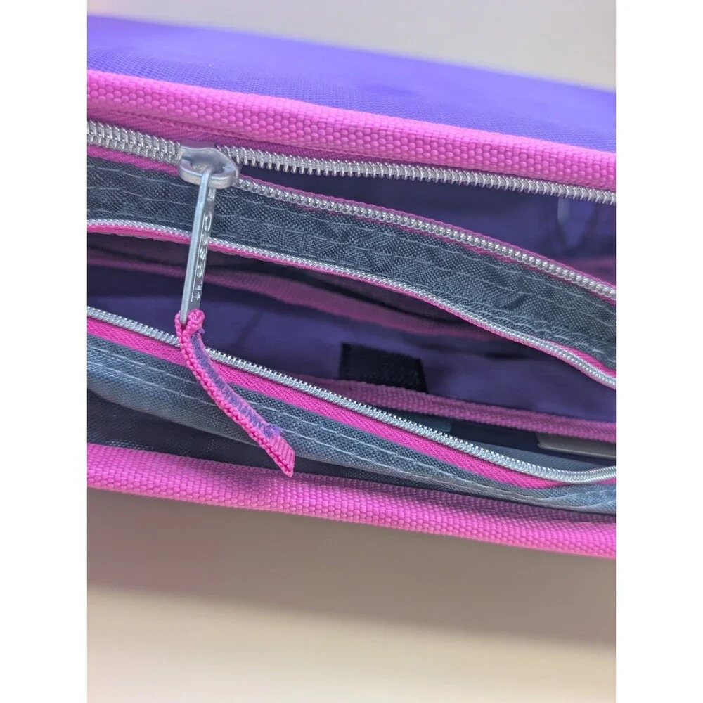 Case-it Mighty Zip Tab 3